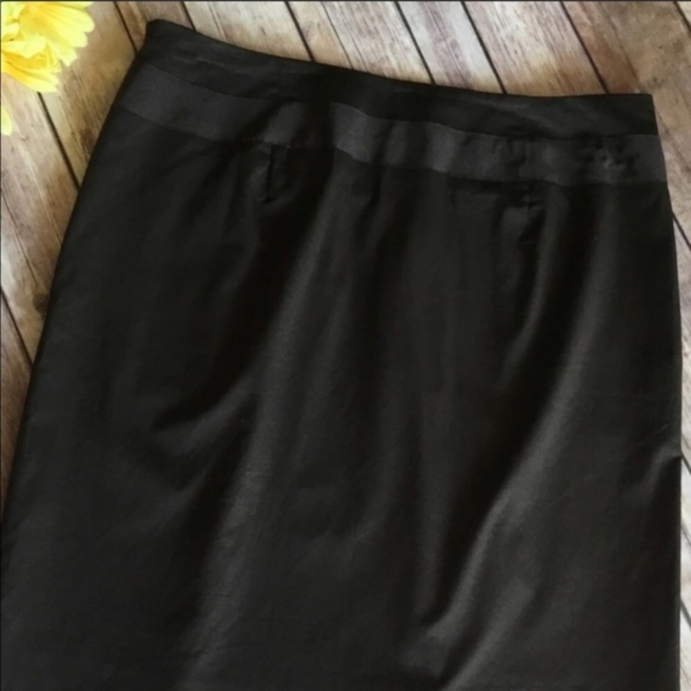 Brown Banana Republic Pleated Pencil Skirt Sz 6 - Picture 4 of 5